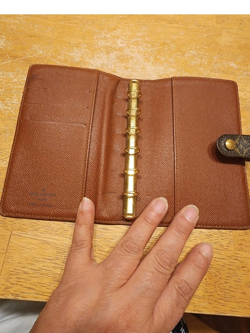 Louis Vuitton Monogram Small Ring Agenda Cover the classic brown monogram - Picture 7 of 14